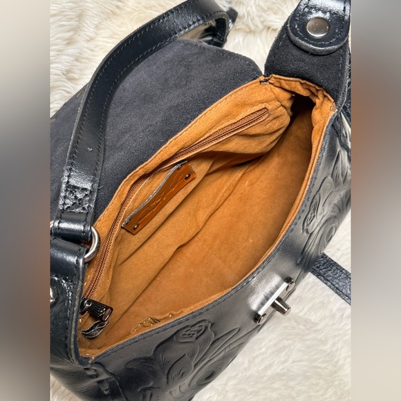 Patricia Nash Lucia Embossed Rose Bag • Black Leather Crossbody - Picture 7 of 9